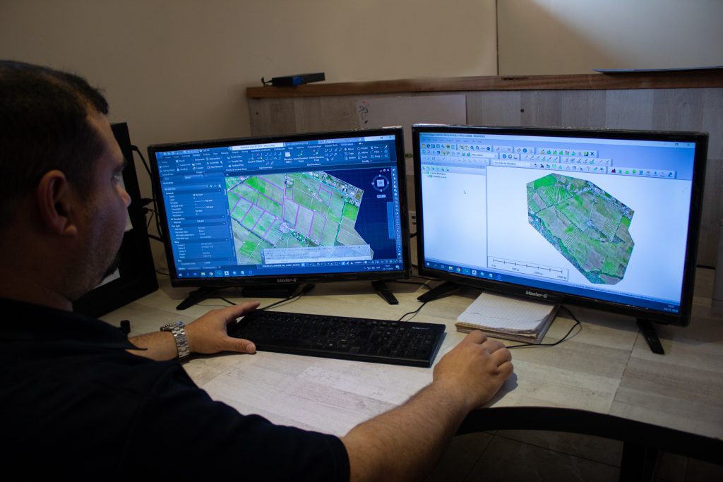 Topografia ingenieria y servicios aplicados a la agricultura